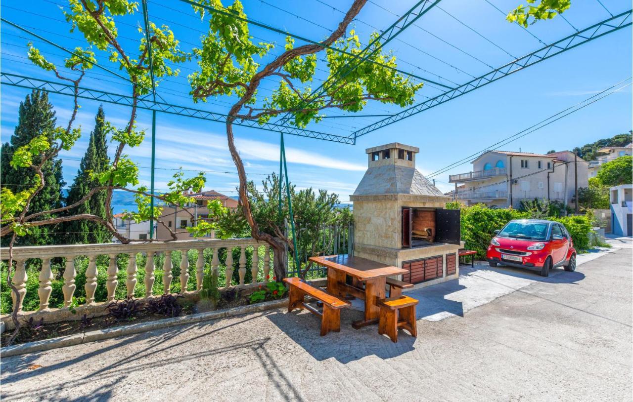 Stunning Apartment In Duce With Wifi Exteriér fotografie
